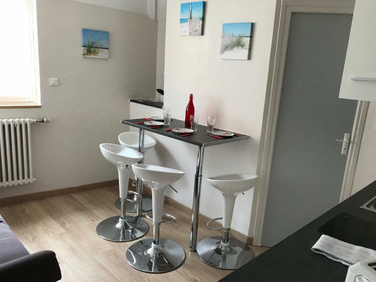 Lumineux T2 Vieille Ville 3 Pers Parking Gratuit - By La Source D'Orfee بولون-سور-مير المظهر الخارجي الصورة